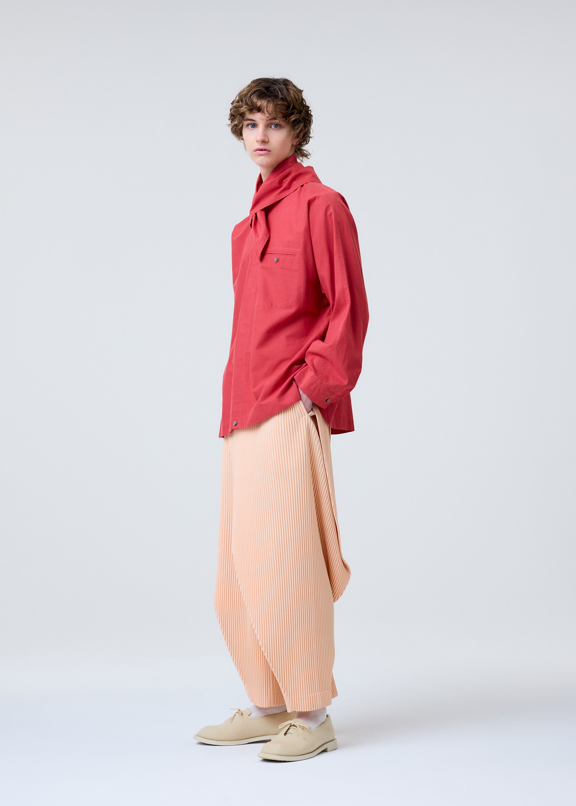 PLEATS BOTTOMS 1 – isseymiyake.com