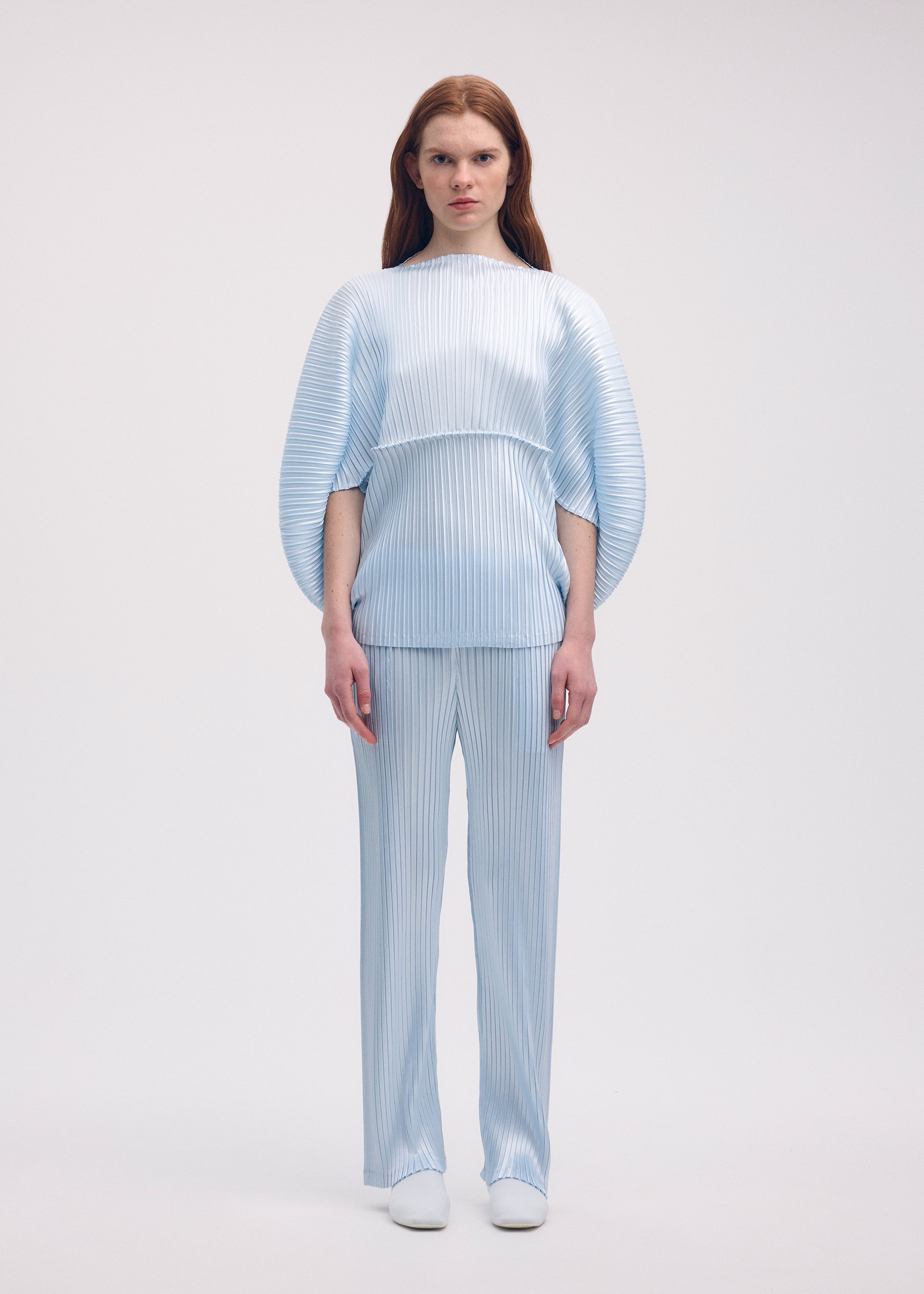 GLOSSED METAL PLEATS – isseymiyake.com