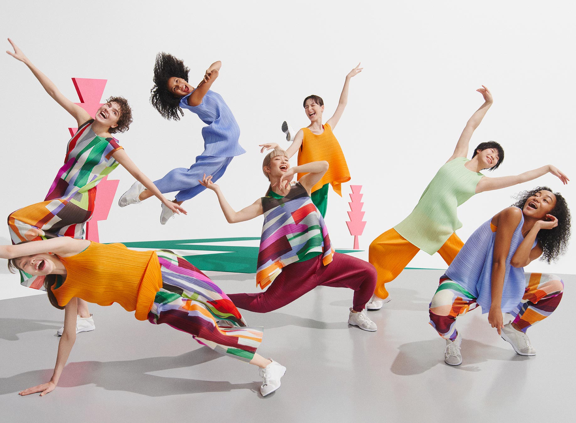 PLEATS PLEASE ISSEY MIYAKE ビジュアルアーカイブ – isseymiyake.com