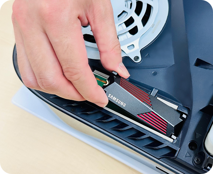 990 PRO ヒートシンクモデルでPlayStation®5の容量アップ – ITG