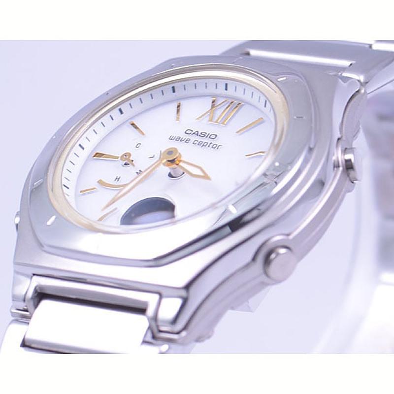 Casio Women's Wave Ceptor Solar Radio Watch Multi-band 6 LWA-M160D