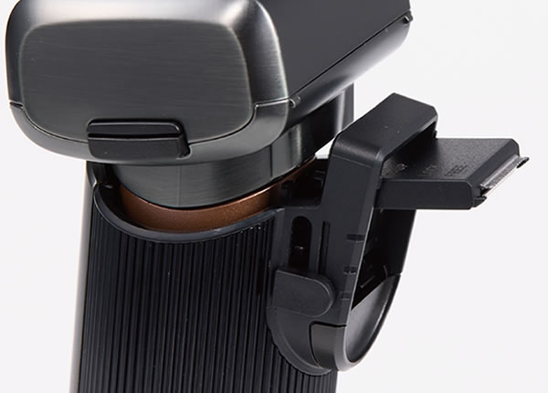 6枚刃往復式シェーバー IZF-E863【マクセルイズミ株式会社】