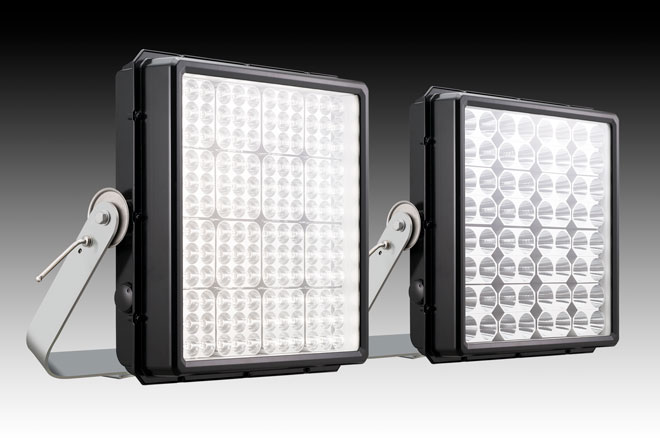 まぶしさを抑えた配光性能と、4K・8K放送にも対応可能な拡張性に富む