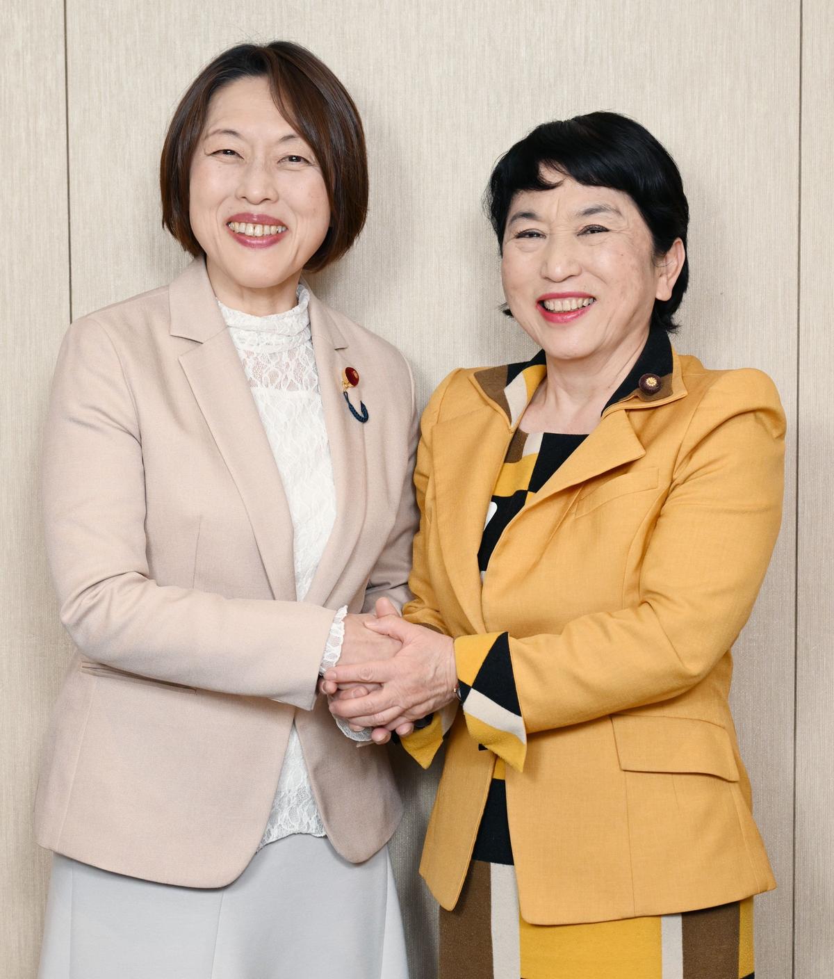 憲法真ん中に確かな共同を/田村共産党委員長 福島社民党党首 対談/平和