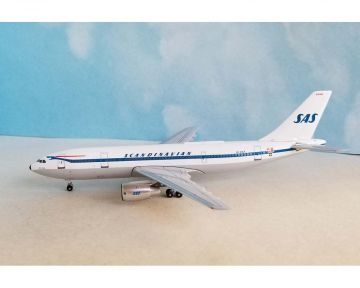 www.JetCollector.com: DHL A-300-B4 / Vanguard Twin Pack EI-EAA / G