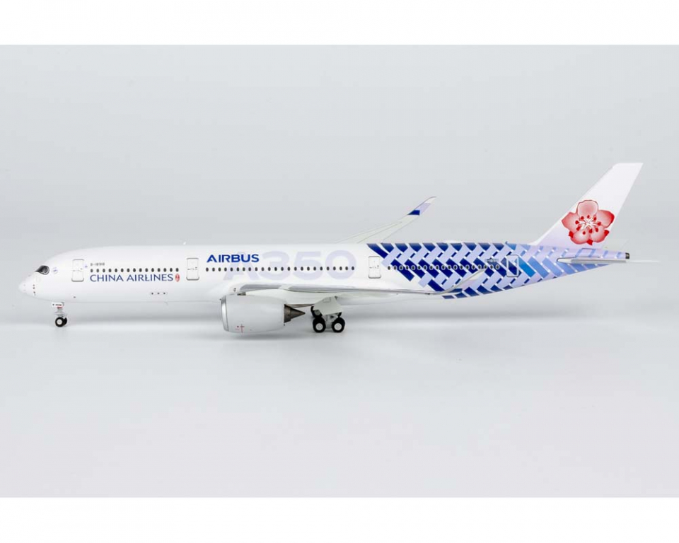 www.JetCollector.com: China Airlines A350-900 Carbon fibre livery