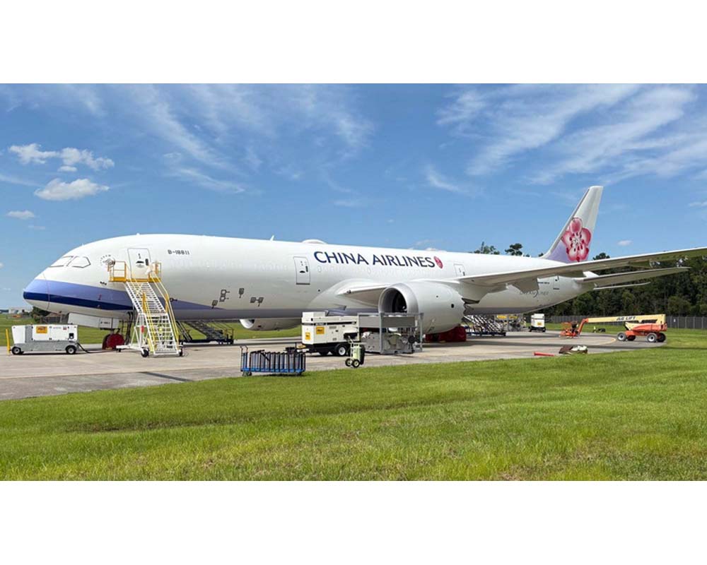 www.JetCollector.com: China Airlines B787-9 B-18811 1:400 Scale