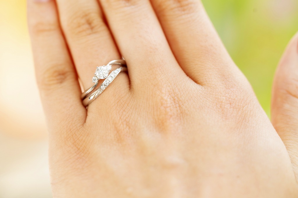 セットリングで叶える理想の指先！重ねづけの魅力とおすすめデザイン5