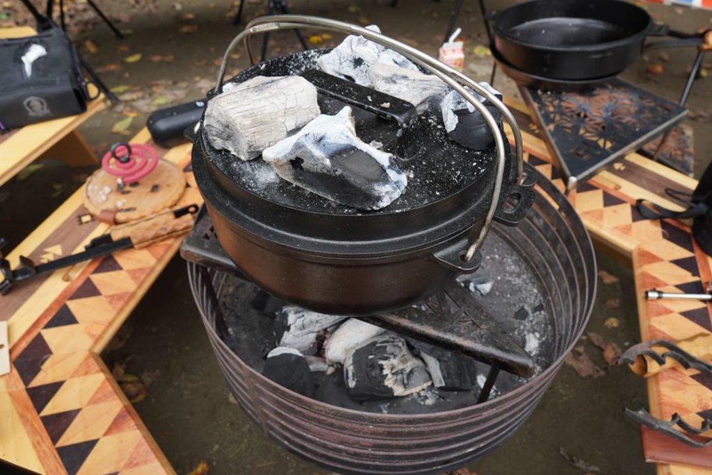 mouncol (マウンコル)】無骨すぎる焚き火台 by sanzoku mountain