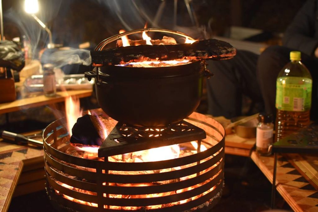 mouncol (マウンコル)】無骨すぎる焚き火台 by sanzoku mountain