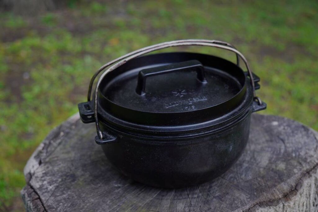 和鉄ダッチオーブン 26】 一生モノの万能調理道具 by スノーピーク