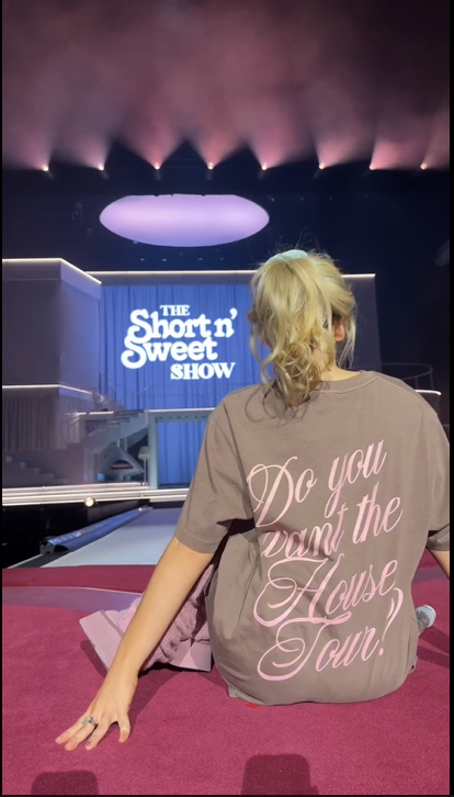 Sabrina Carpenter House Tour T-Shirt