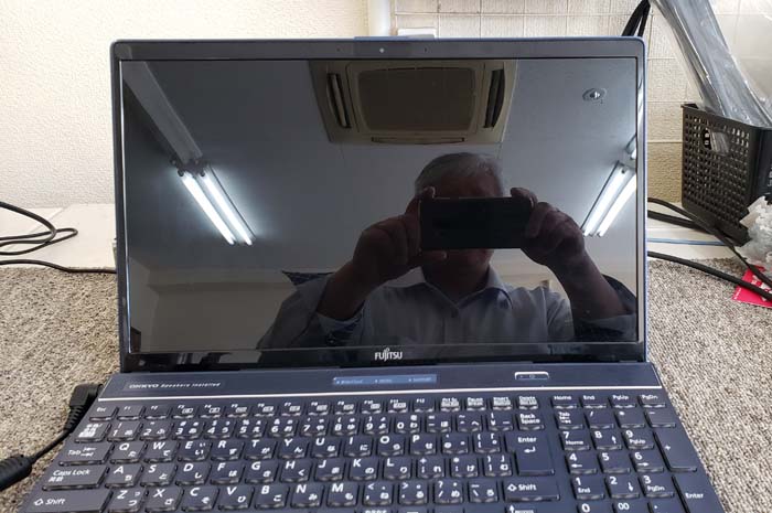 電源入るも画面真っ暗 富士通Lifebook AH77/C2 常陸太田市｜パソコン