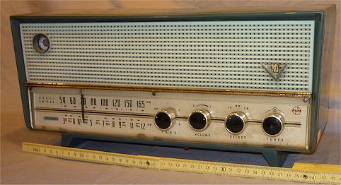 プラスチックラジオの普及