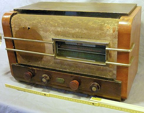 終戦直後のスーパー受信機展示室