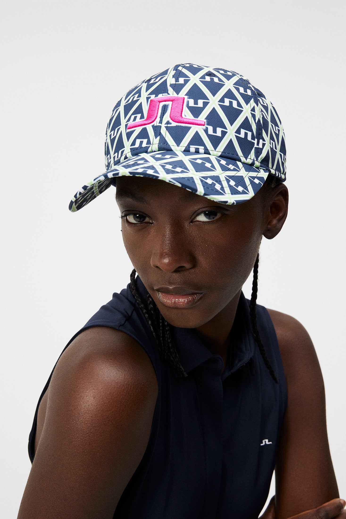 Arlene Cap / Geo JL Navy – J.Lindeberg