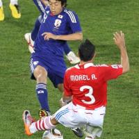 オランダ戦の後半、パスを…：サッカー日本代表 ワールドカップ全試合