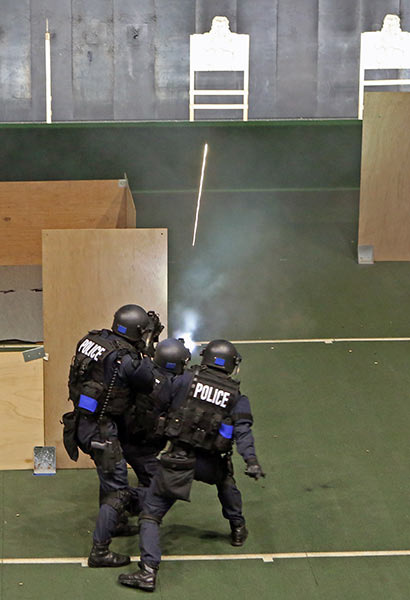 警視庁と神…：警視庁、神奈川県警がSAT合同訓練～サミットも想定