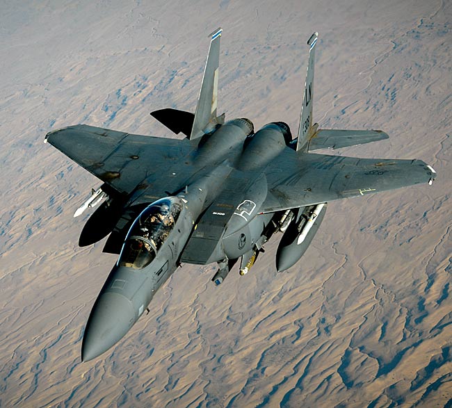 F15Eストライクイーグル 2017年6月2日、過…：アメリカ空軍