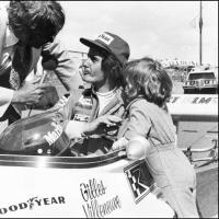 1990年の年間総合優勝を決めたブラ…：F1レジェンド・ドライバー