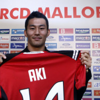 城彰二 2000年、Jリ…：サッカー・スペイン1部リーグの日本選手 写真