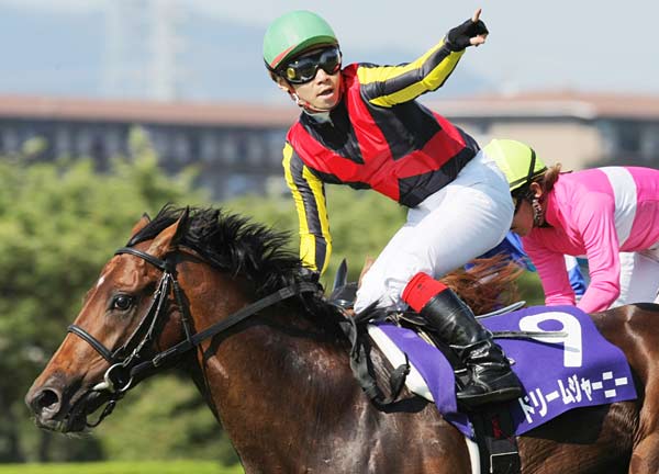 ﾄﾞﾘｰﾑｼﾞｬｰﾆｰ優勝＝宝塚記念：時事ドットコム