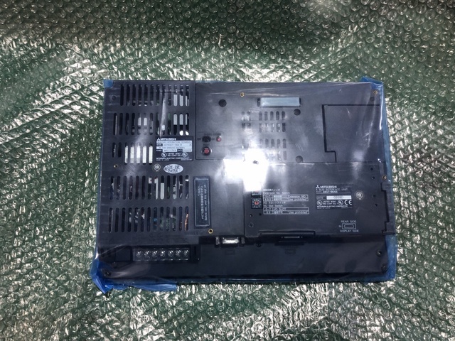 グラフィックオペレーションターミナル 三菱電機 A975GOT-TBA-B 中古