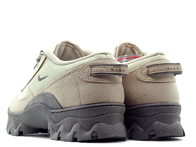 WMNS LAHAR LOW | スニーカーショップSKIT