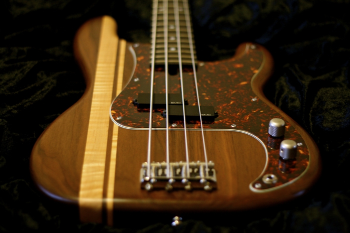 Basses OKPB - ok custom design - Custom Electric Bass Guitars