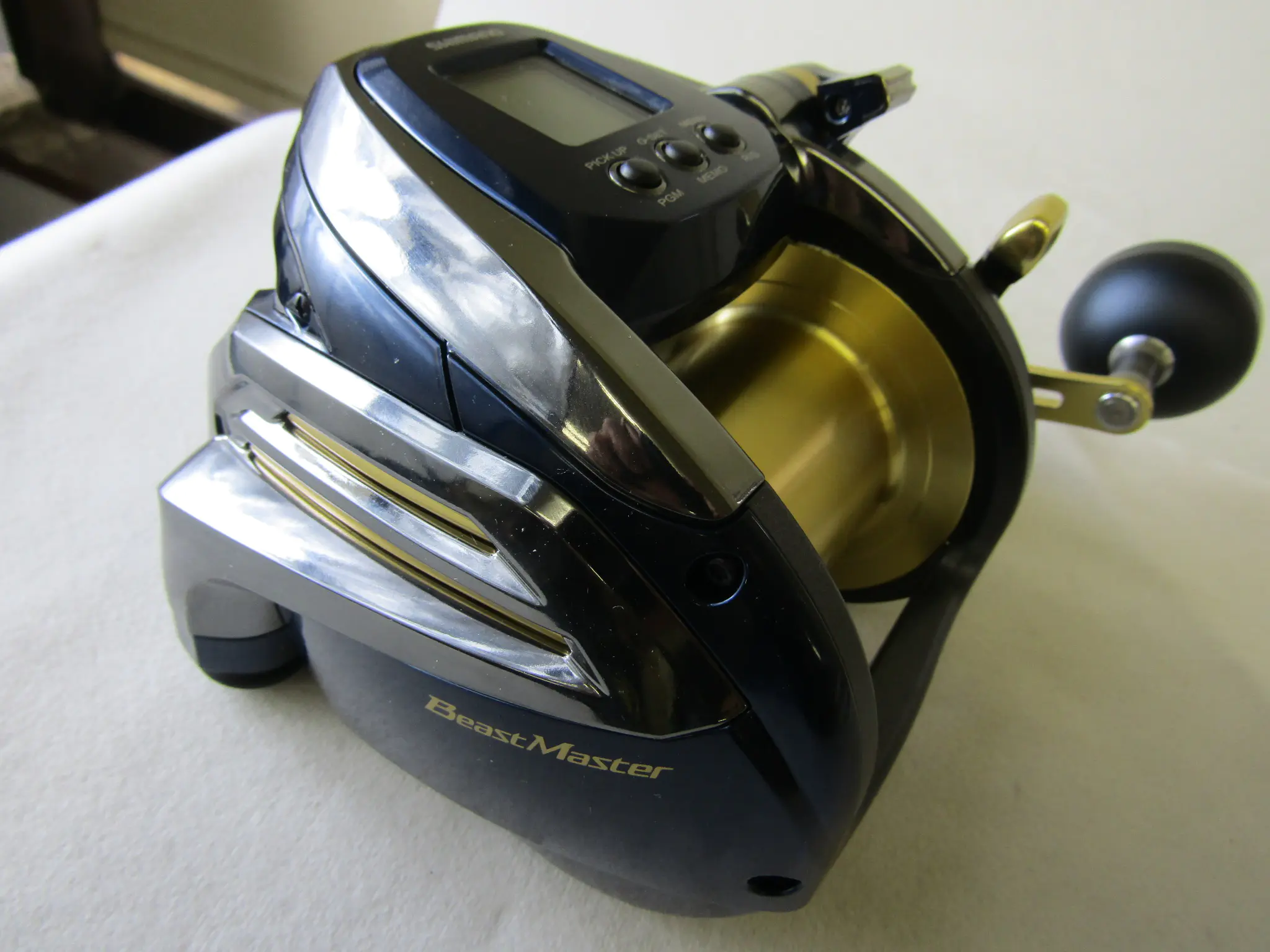 シマノ19ビーストマスター 6000 電動リール8号ライン付距離少