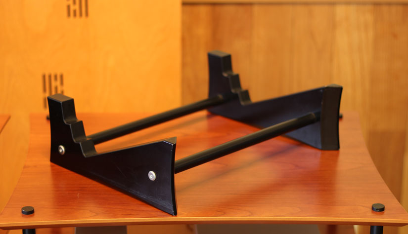 中古品】B&Wのセンタースピーカー、CDM-CNTの中古品の御紹介です！