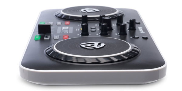 デッドストック衝撃大特価！】iOS DJアプリ「djay」に対応したDJ