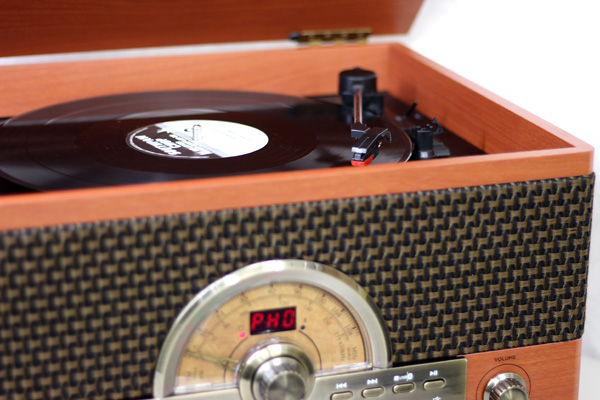 1台で何役こなすんだ！？スピーカー内蔵マルチプレーヤーSuperior LP