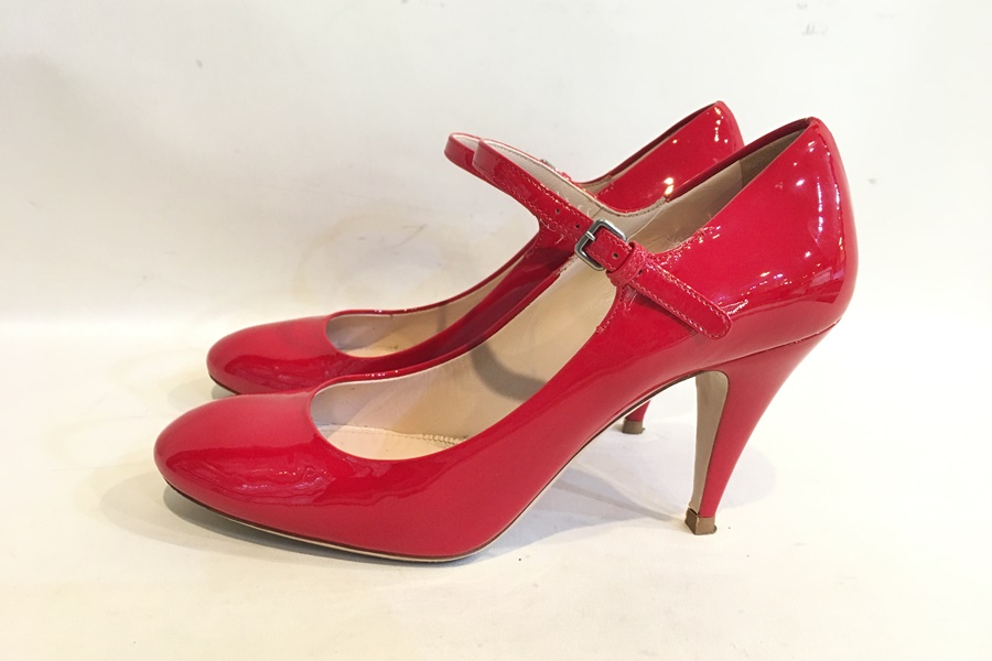 miumiu ミュウミュウ パテントレザー ストラップパンプス レッド 赤