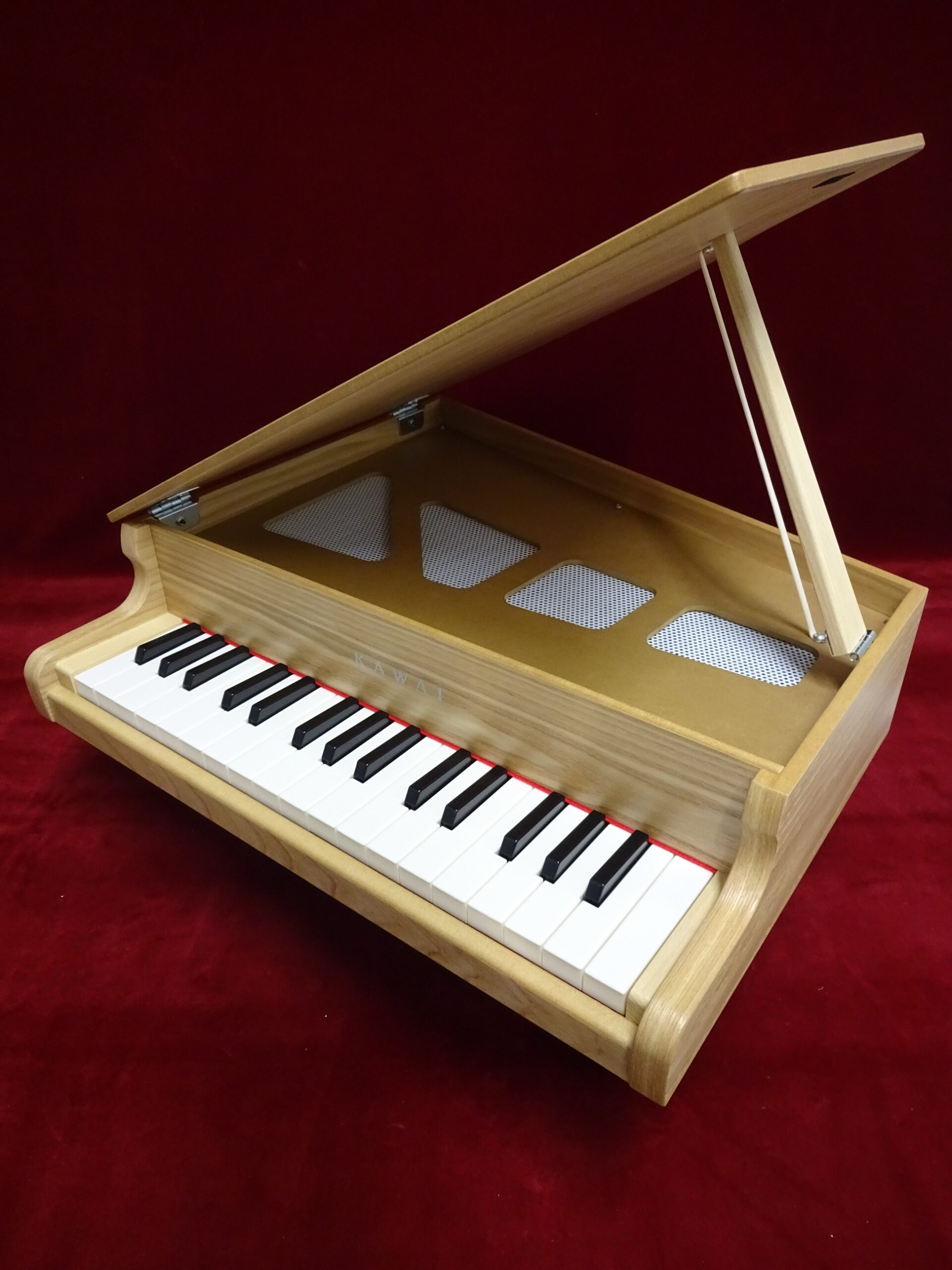 KAWAI グランドピアノ ナチュラル 1144 | オリエント楽器｜各種楽器