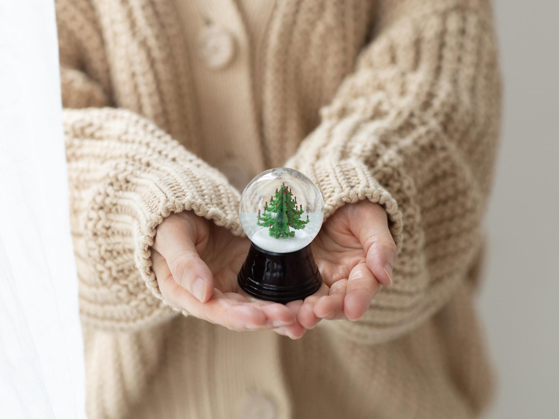 PERZY スノードーム／Mサイズ｜オブジェ・ぬいぐるみ｜オルネ ド