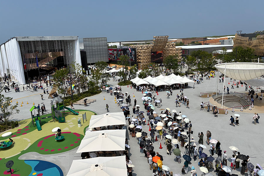 万博で無料の「日傘レンタル」、パビリオンで違う個性豊かなデザイン