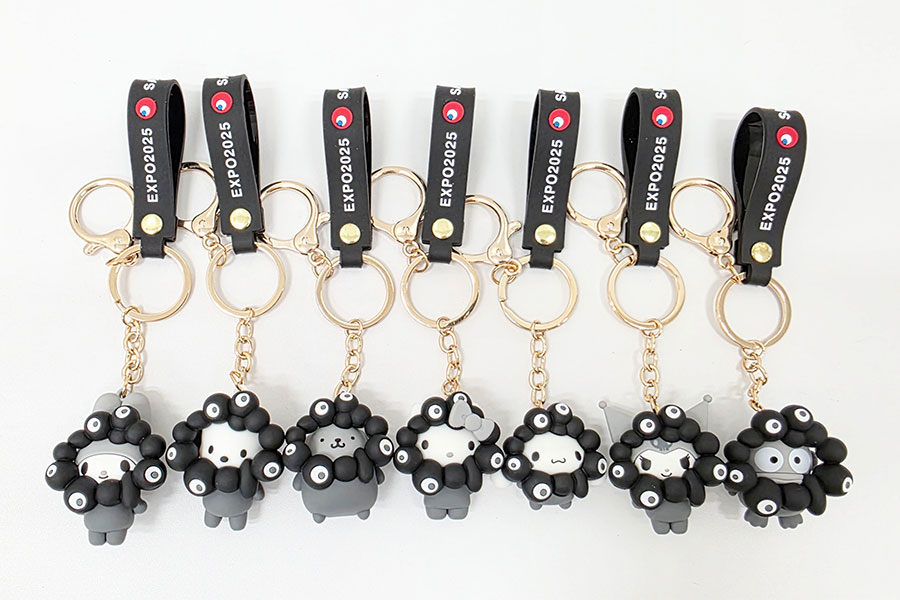 サンリオ人気キャラが…入手困難「黒ミャクミャク」仕様に！？ 万博で