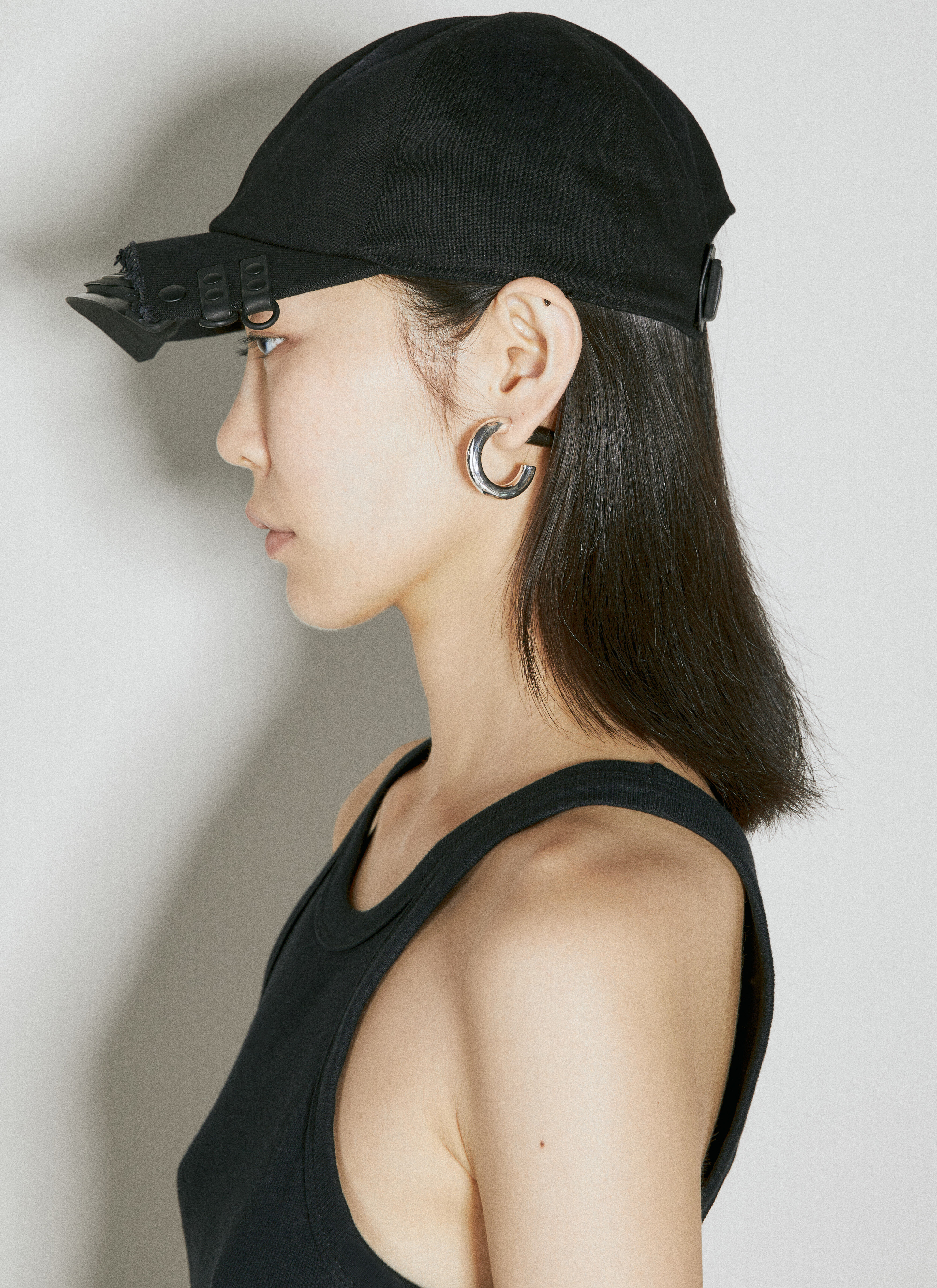 Innerraum レディース クロップド ベースボールキャップ の ブラック