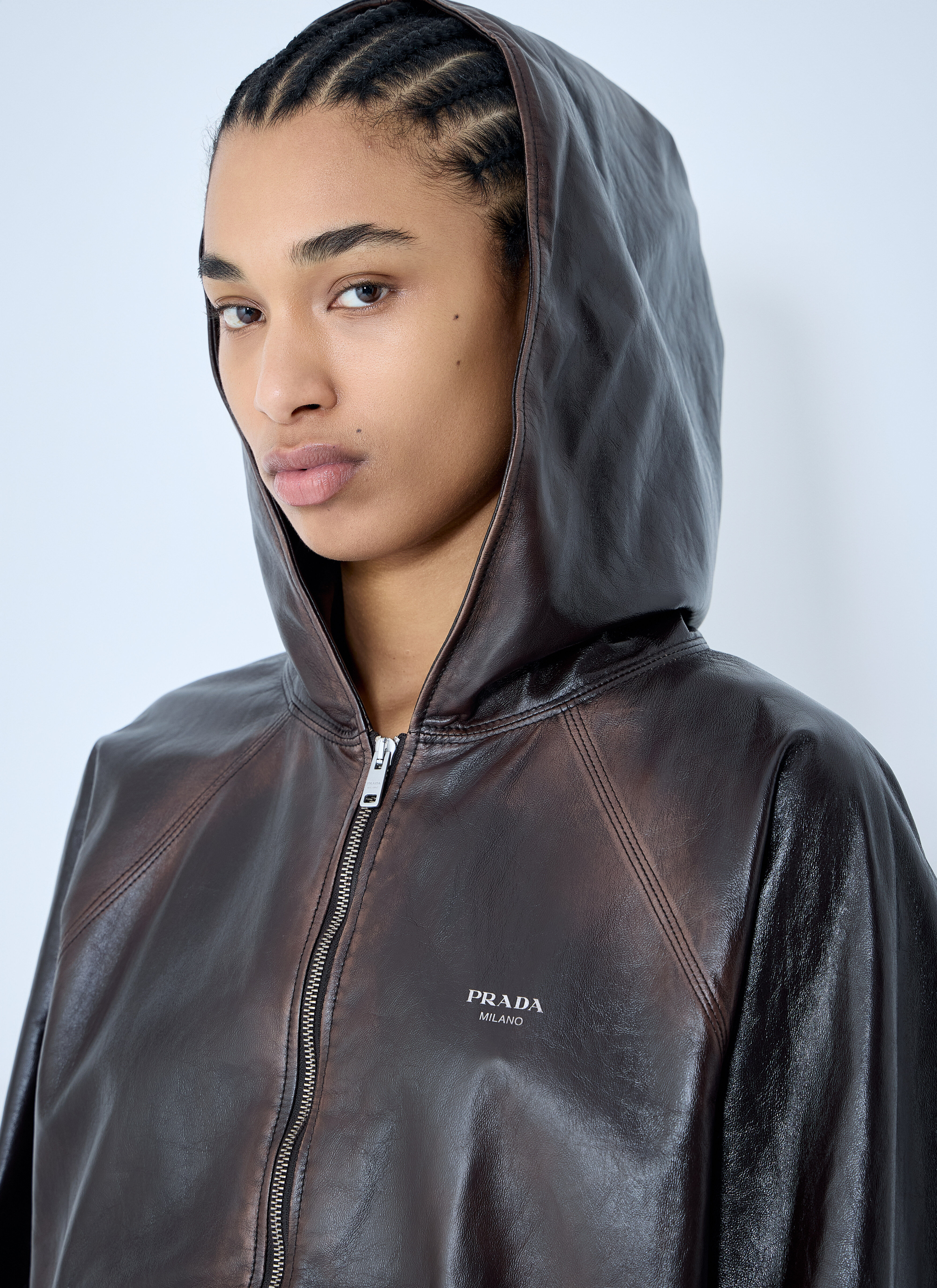 Prada レディース フード付きレザージャケット の ブラウン | LN-CC®