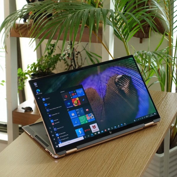 HP Spectre x360 15-eb実機レビュー｜HPパソコン比較購入ガイド