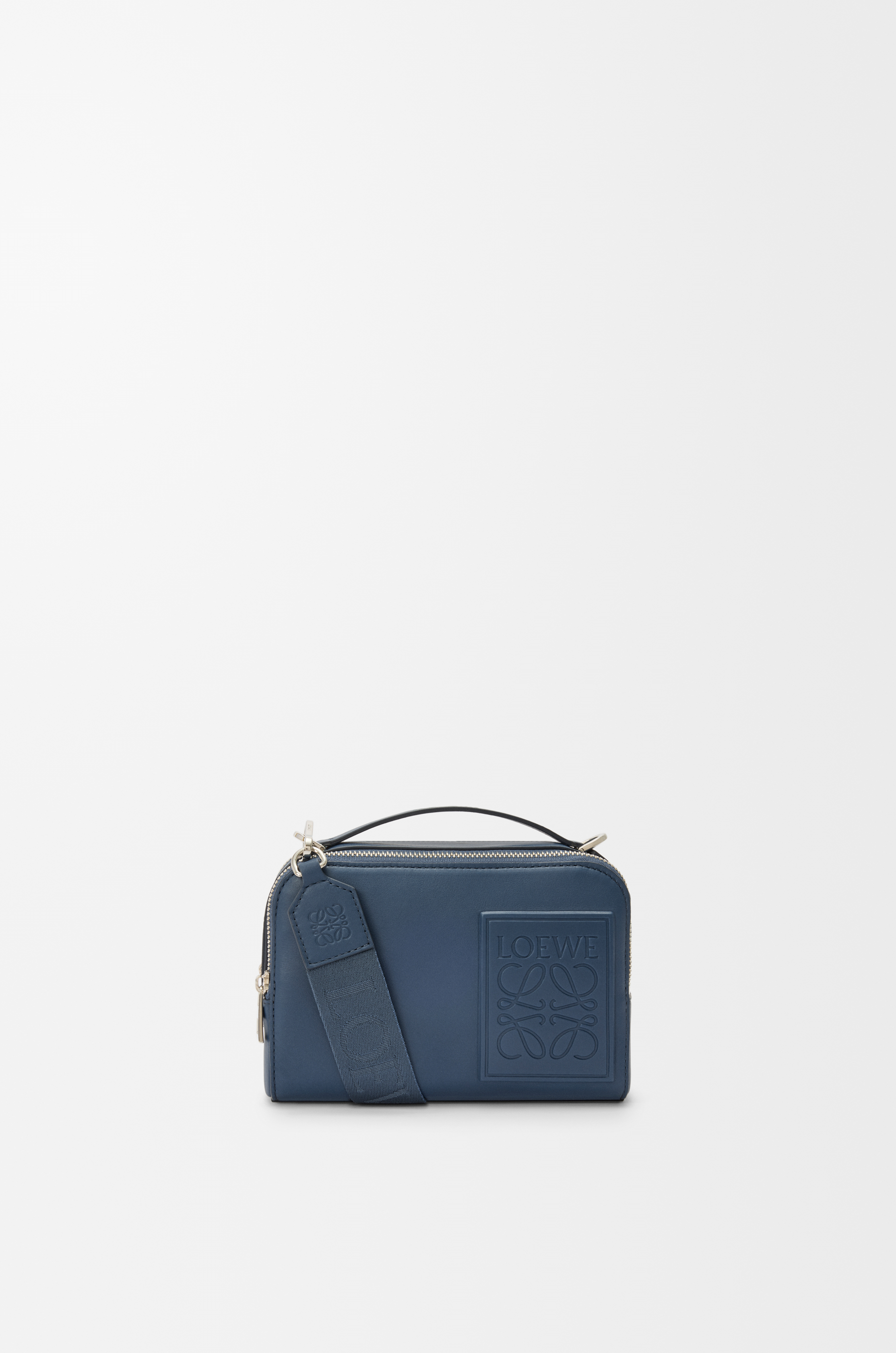 クロスボディ カメラバッグ ミニ（サテンカーフ） ブルー - LOEWE