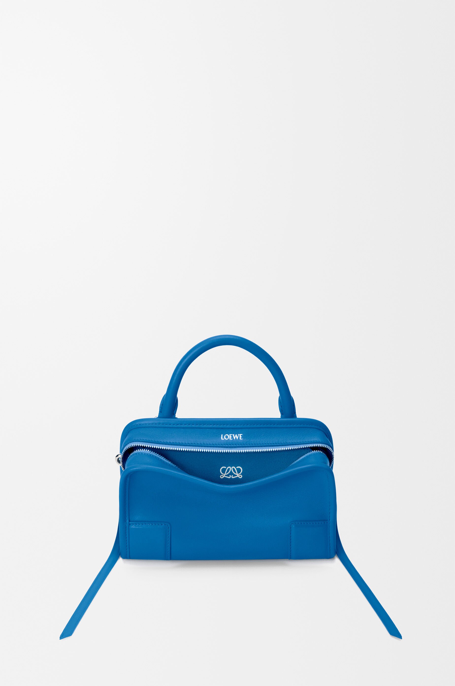 アマソナ180 バッグ ミニ（ソフトカーフ） ブルー - LOEWE Japan