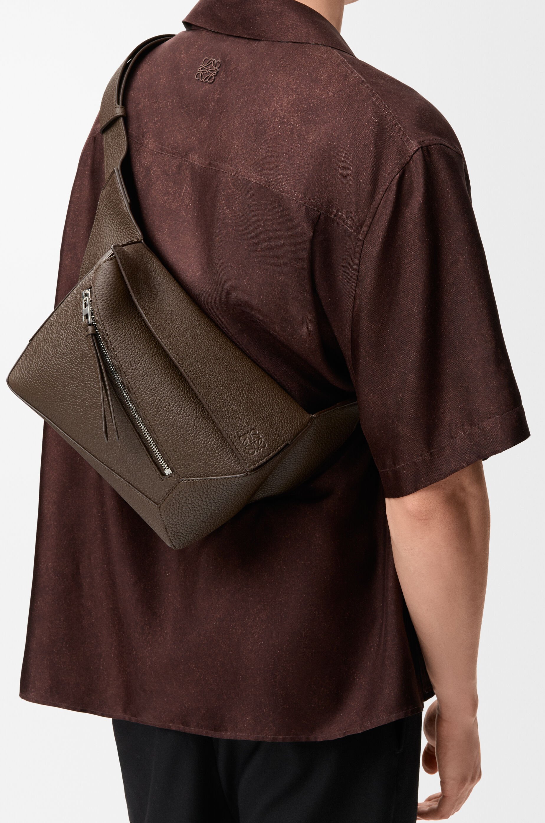 Small Puzzle bumbag in grained calfskin Brown - LOEWE