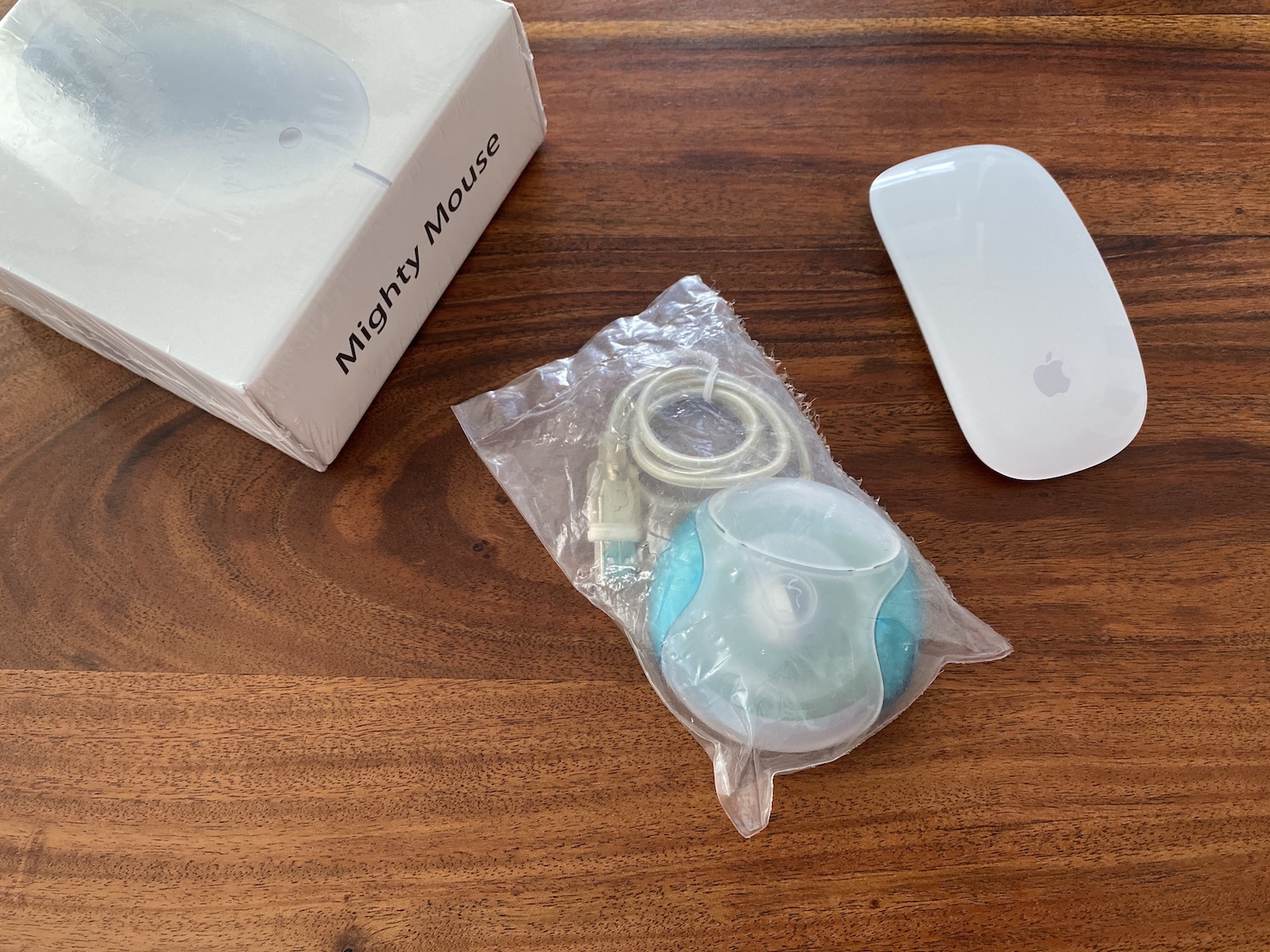 の思い出 Apple: Apple USB マウス、別名伝説のパック – Letem svetem