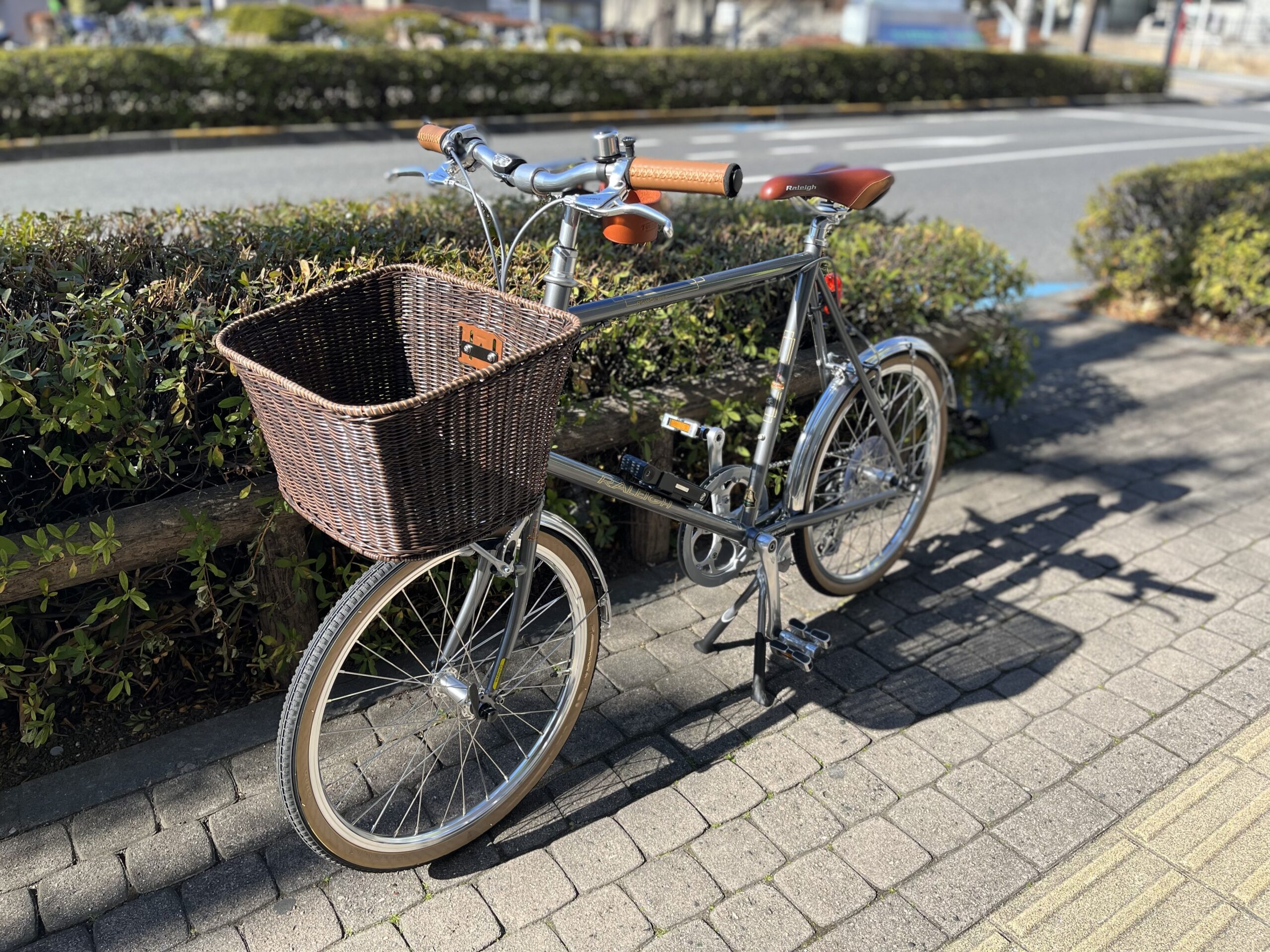 店主渡部の愛車 ラレー・ミニベロ | 革のお医者さんレザードックわたなべ