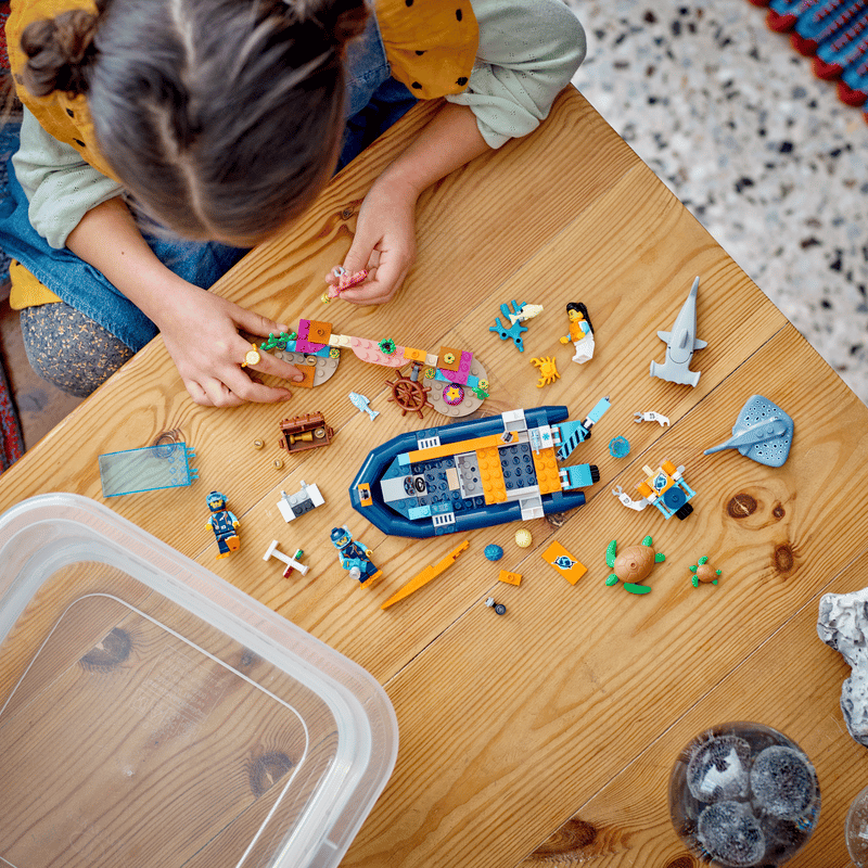 Explorer Diving Boat 60377 | City | Buy online at the Official