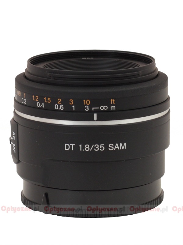 Sony DT 35 mm f/1.8 SAM review - Introduction - LensTip.com