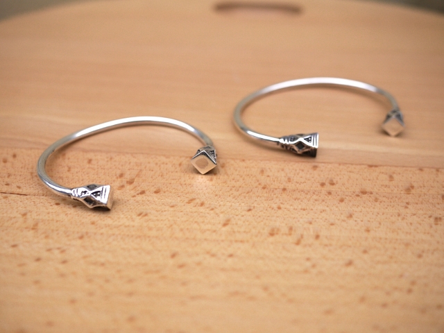 Touareg Silver トゥアレグシルバー bangle 01 商品詳細｜LEQUEL