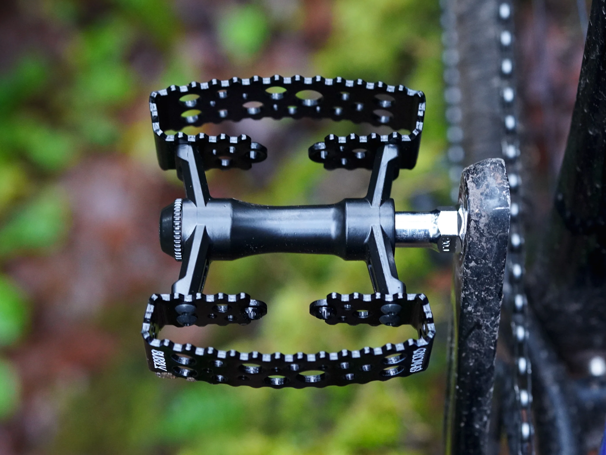 SIMWORKS BY MKS BUBBLY PEDALS – La Chouette Paris